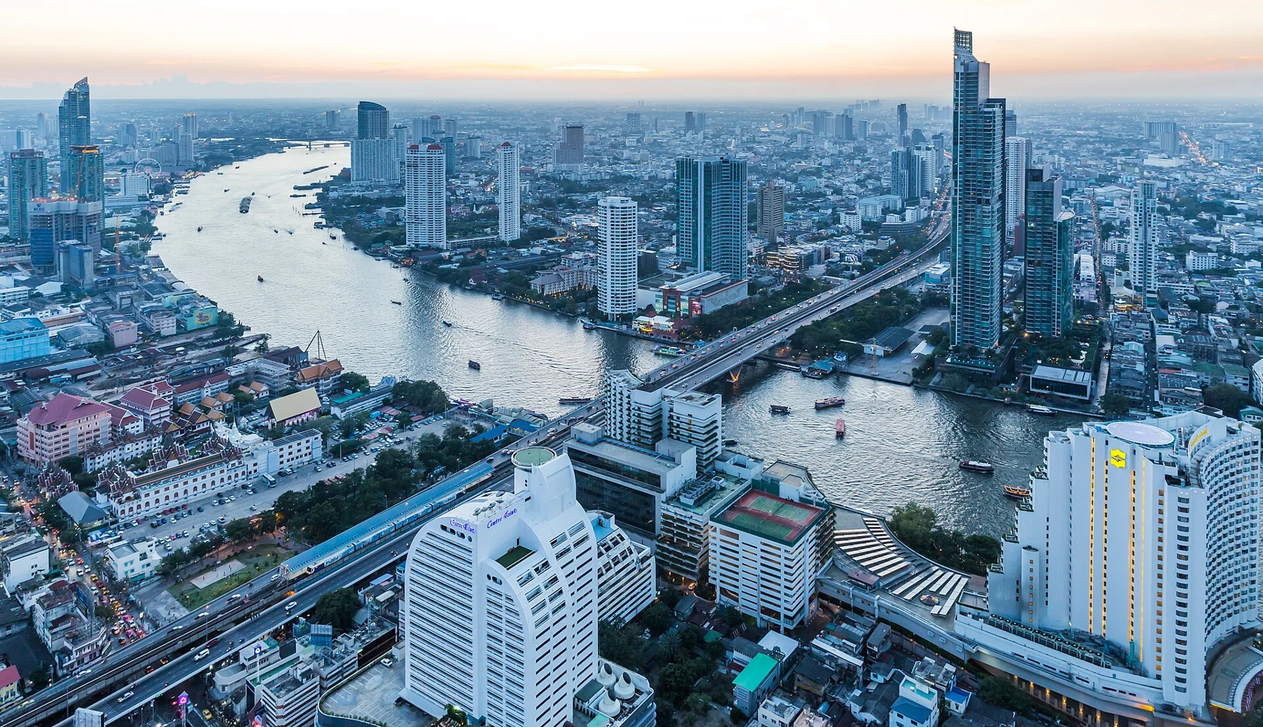 Chao Phraya River and Bangkok skyline in Bangkok